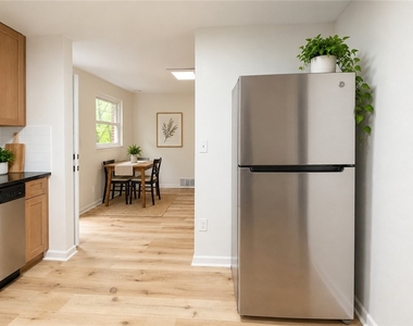 187 Howard Street - Photo Thumbnail 2