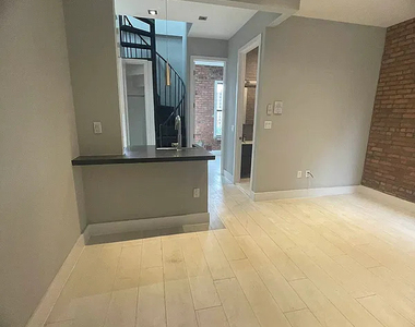 436 West 52nd Street - Photo Thumbnail 9