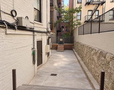 2172 Amsterdam Avenue - Photo Thumbnail 3