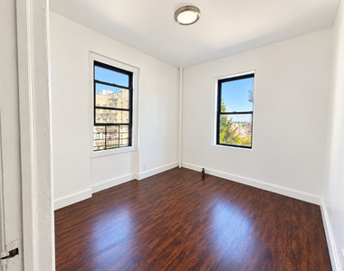21-6 35th Street - Photo Thumbnail 2
