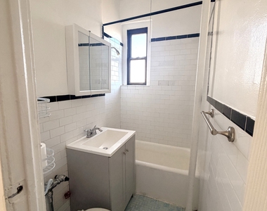 21-6 35th Street - Photo Thumbnail 7