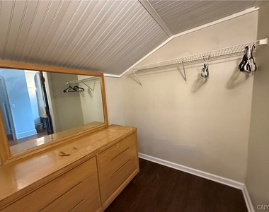 936 Lancaster Avenue - Photo Thumbnail 20