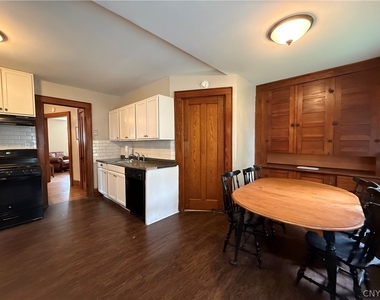 936 Lancaster Avenue - Photo Thumbnail 12