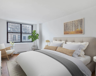 East 27th Street - Photo Thumbnail 1
