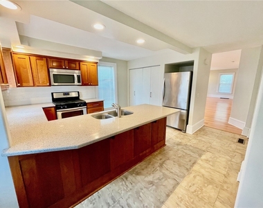 154 S Main Street - Photo Thumbnail 22