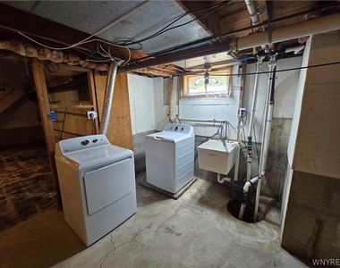 8401 Ericson Drive - Photo Thumbnail 6