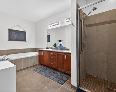 210 Ellicott Street - Photo Thumbnail 34