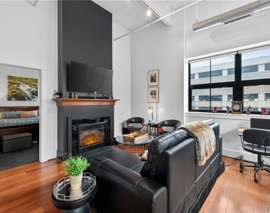 210 Ellicott Street - Photo Thumbnail 20