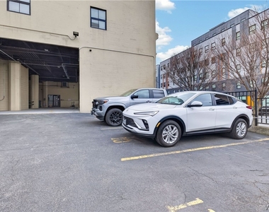 210 Ellicott Street - Photo Thumbnail 5