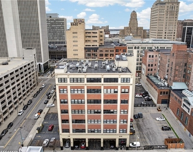 210 Ellicott Street - Photo Thumbnail 3