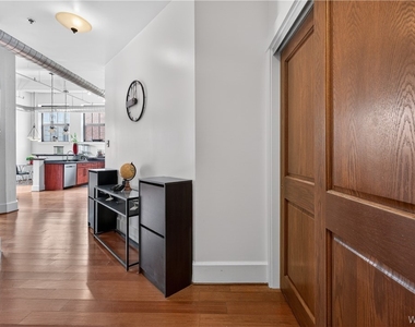 210 Ellicott Street - Photo Thumbnail 15