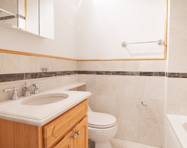  West 58th Street - Photo Thumbnail 7