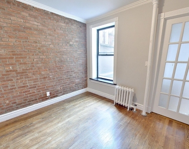 Mott St - Photo Thumbnail 3