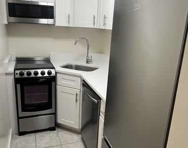 50 West 90th Street - Photo Thumbnail 3