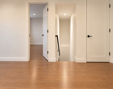 193 Greenpoint Avenue - Photo Thumbnail 3