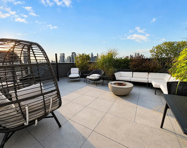 193 Greenpoint Avenue - Photo Thumbnail 1
