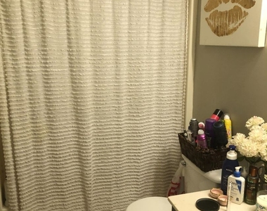 935 Baxter Street - Photo Thumbnail 7