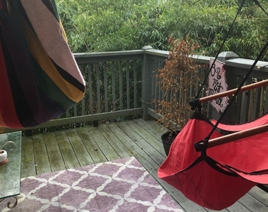 935 Baxter Street - Photo Thumbnail 8