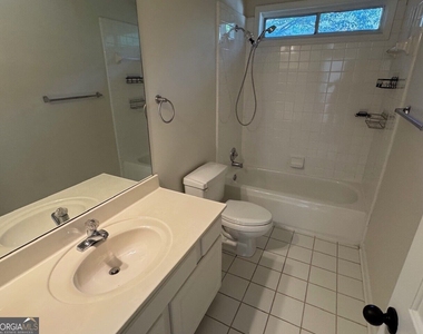 3314 Collier Point - Photo Thumbnail 13