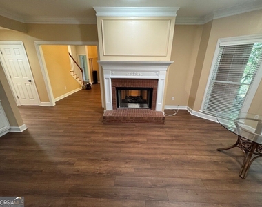 3314 Collier Point - Photo Thumbnail 6