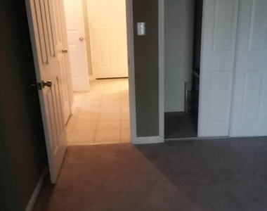 4111 Pine Heights Drive Ne - Photo Thumbnail 9