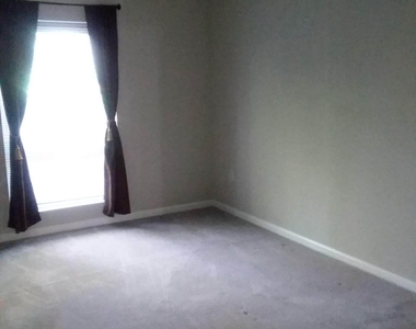 4111 Pine Heights Drive Ne - Photo Thumbnail 15