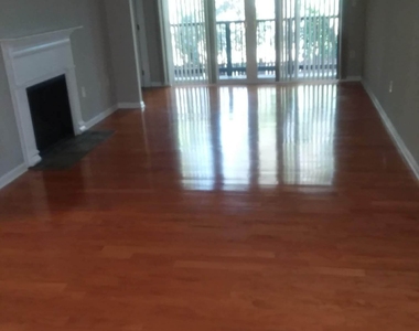 4111 Pine Heights Drive Ne - Photo Thumbnail 2