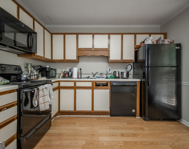 200 E Cloverhurst Avenue - Photo Thumbnail 7
