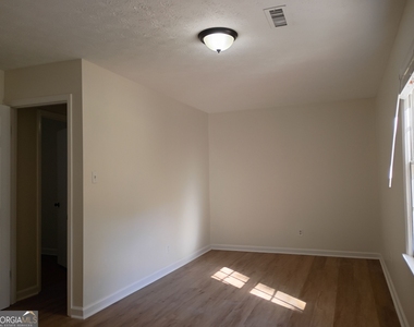 281 W Lakeview Drive - Photo Thumbnail 28