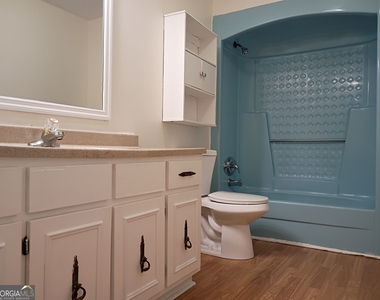 281 W Lakeview Drive - Photo Thumbnail 24