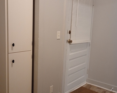 914 Greenville Street - Photo Thumbnail 17
