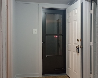 914 Greenville Street - Photo Thumbnail 1