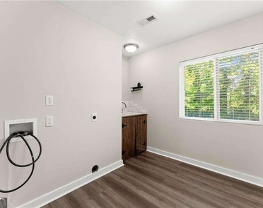 2050 Shaffer Road - Photo Thumbnail 23