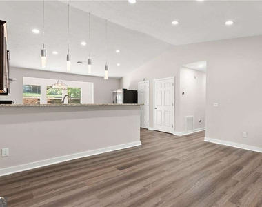 2050 Shaffer Road - Photo Thumbnail 4