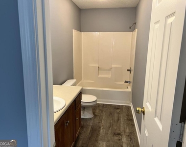 21 Widgeon Way Nw - Photo Thumbnail 4