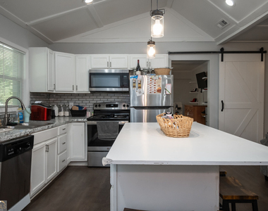 120 Hillside Street - Photo Thumbnail 5