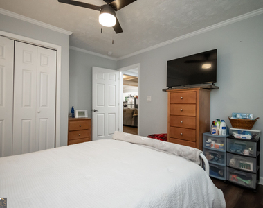 120 Hillside Street - Photo Thumbnail 27