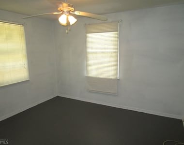 803 Grosso Avenue - Photo Thumbnail 14