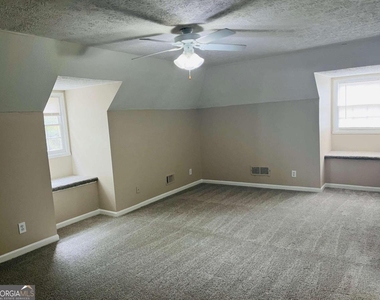 859 Park Place - Photo Thumbnail 10