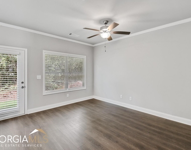 15 Sprayberry Road - Photo Thumbnail 14