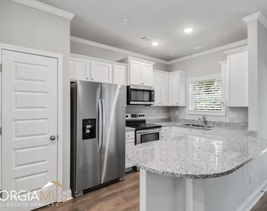 15 Sprayberry Road - Photo Thumbnail 7