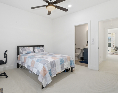 415 Oakleigh Avenue - Photo Thumbnail 44