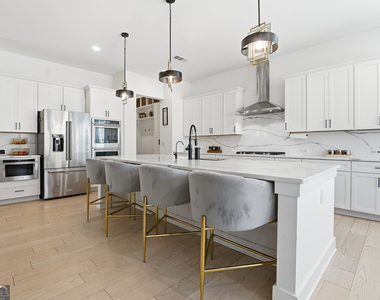 415 Oakleigh Avenue - Photo Thumbnail 21