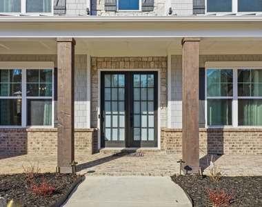 415 Oakleigh Avenue - Photo Thumbnail 4