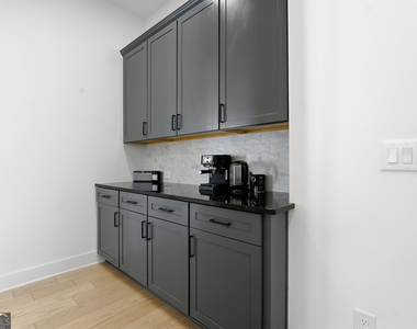 415 Oakleigh Avenue - Photo Thumbnail 59