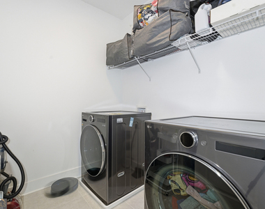 415 Oakleigh Avenue - Photo Thumbnail 39