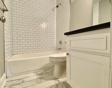 536 College Street - Photo Thumbnail 3