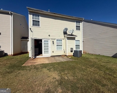 310 Lakeside Circle - Photo Thumbnail 24