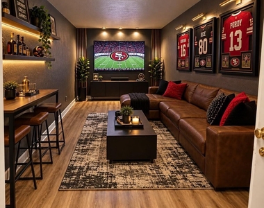 310 Lakeside Circle - Photo Thumbnail 9