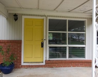 3304 Spring Drive - Photo Thumbnail 2